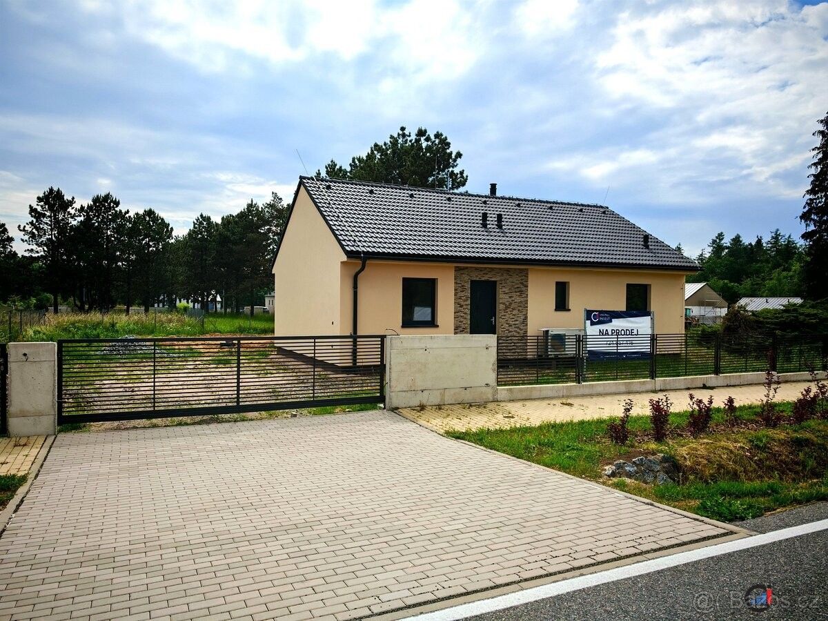 Prodej dům - Mcely, 289 36, 90 m²