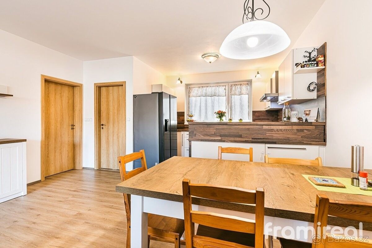 Prodej dům - Pohořelice, 691 23, 126 m²