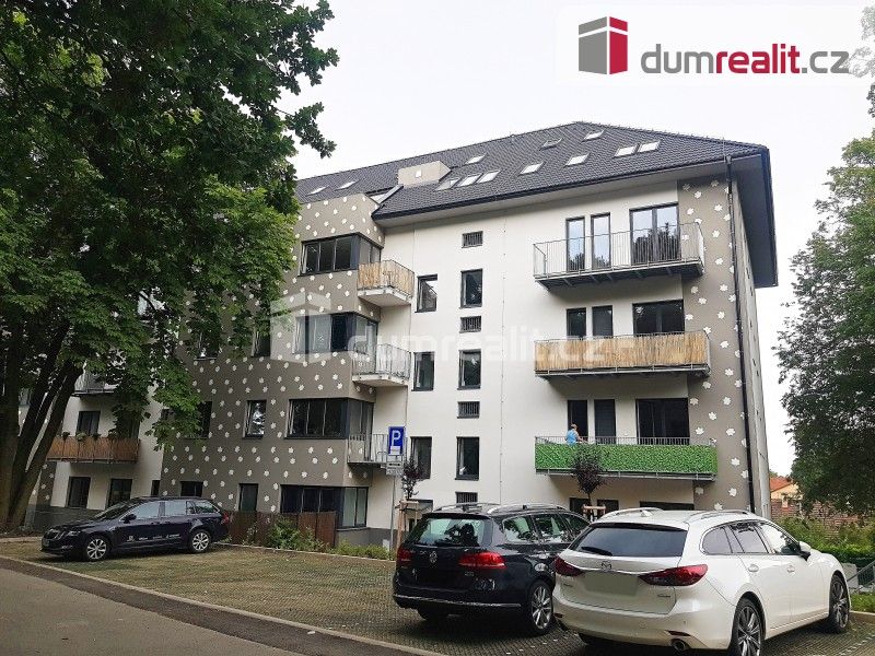 2+kk, Zátopkova, Milovice, 44 m²