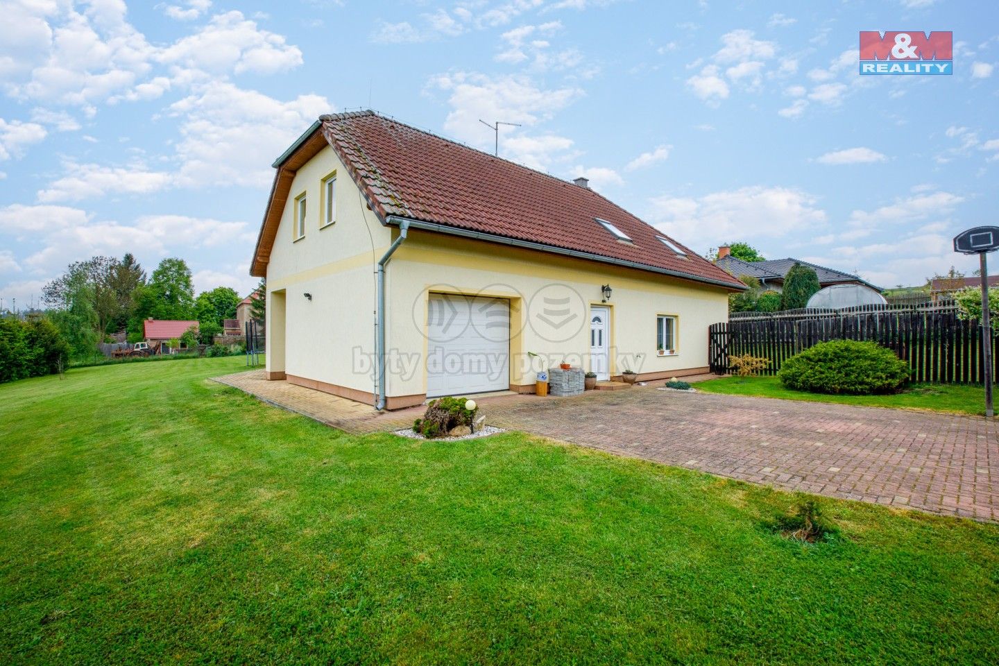 Rodinné domy, Útvina, 289 m²