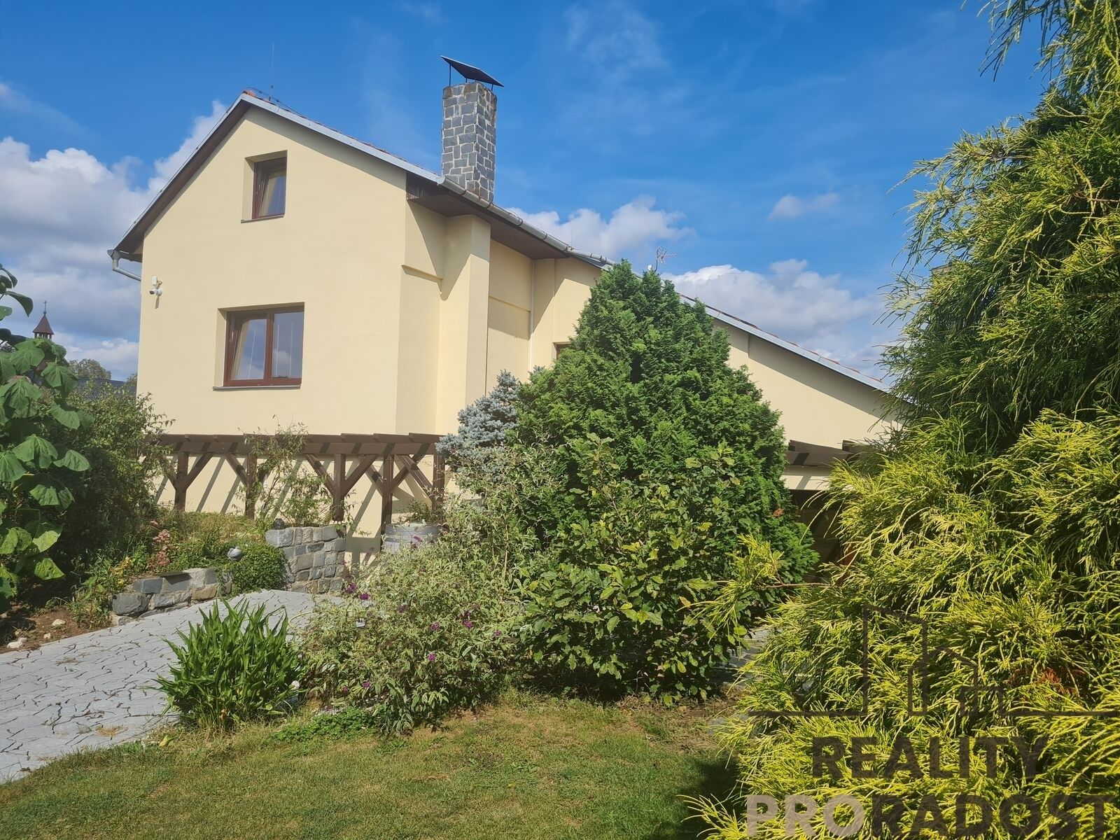 Prodej rodinný dům - Radvanice, 253 m²