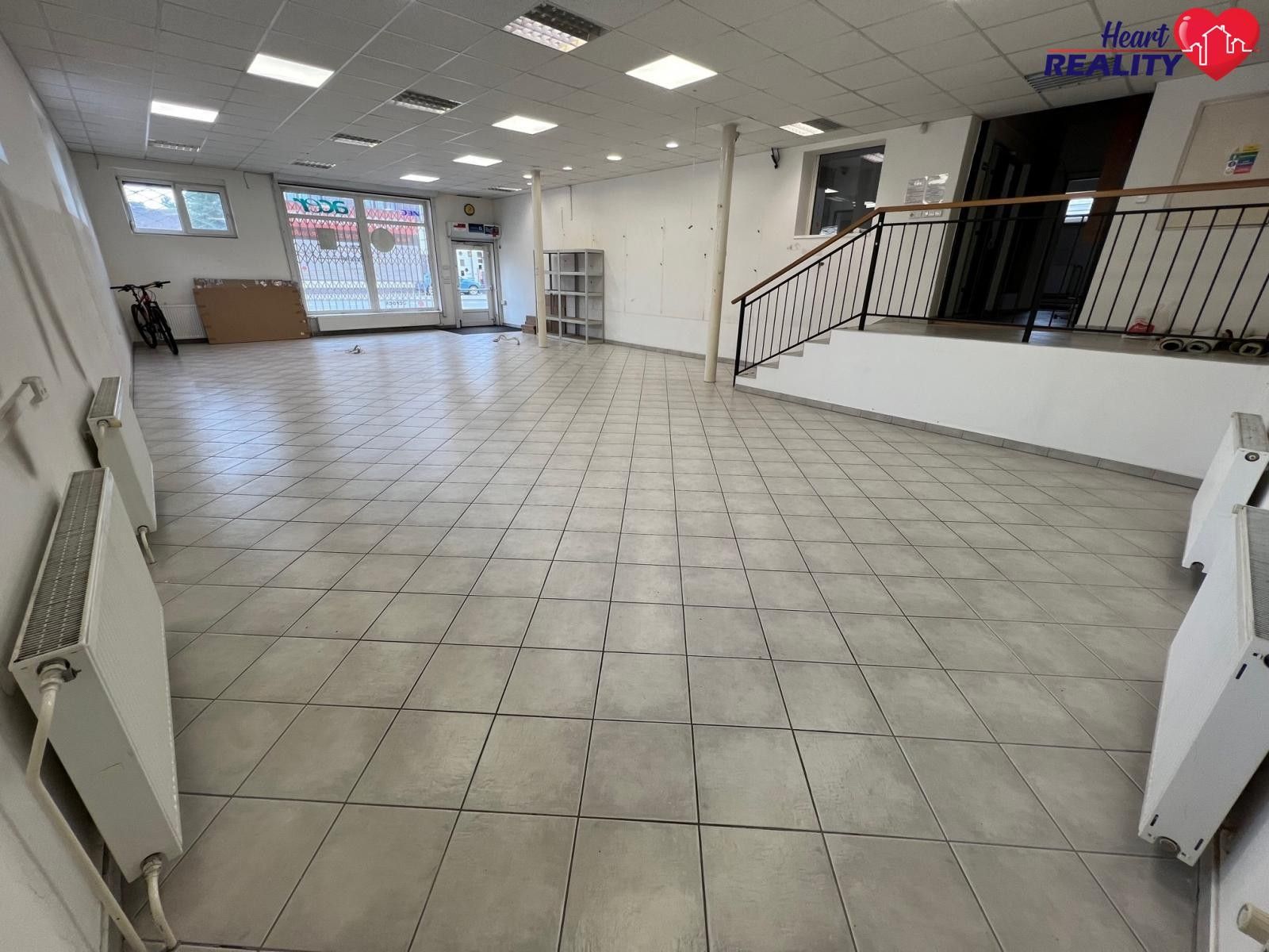 Prodej rodinný dům - Kalužova, Kravaře, 381 m²