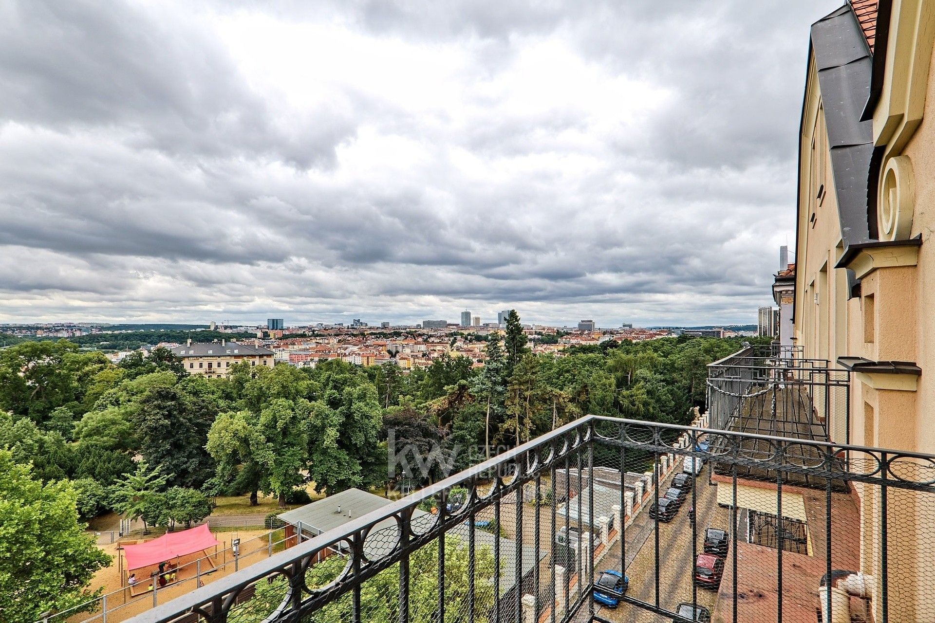 4+kk, U Havlíčkových sadů, Praha, 95 m²