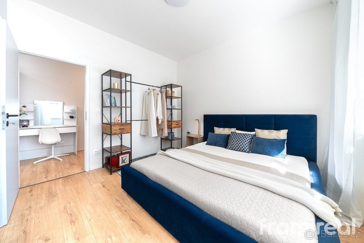 Prodej byt 2+kk - Praha, 130 00, 49 m²