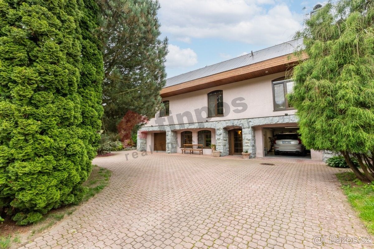Prodej dům - Chocerady, 257 24, 2 480 m²