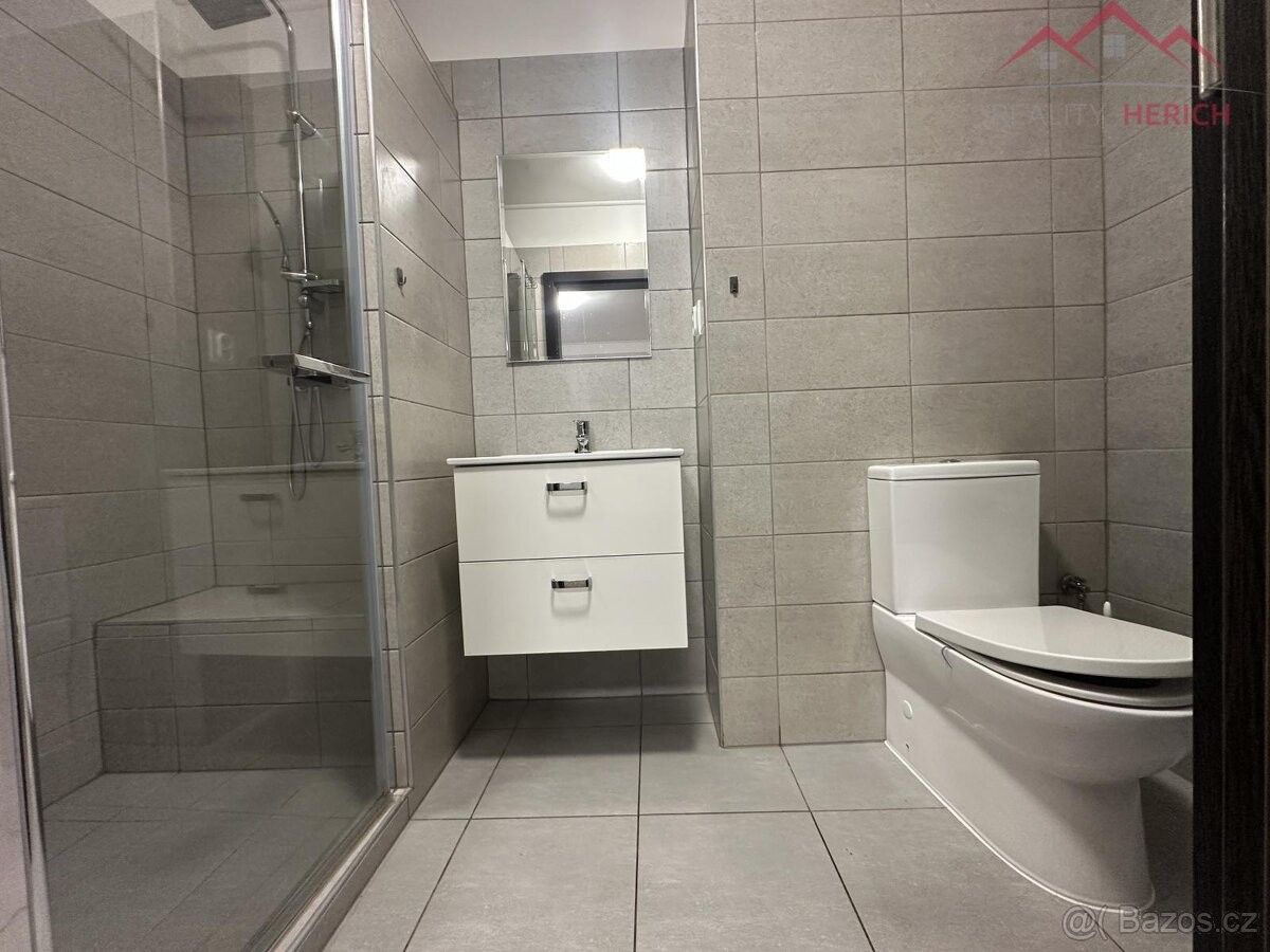 Pronájem byt 2+kk - Chomutov, 430 03, 48 m²