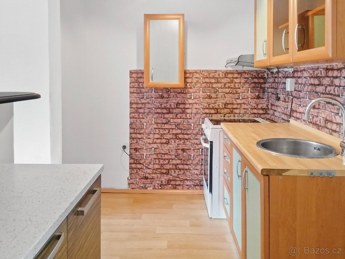 2+kk, Uherské Hradiště, 686 01, 50 m²