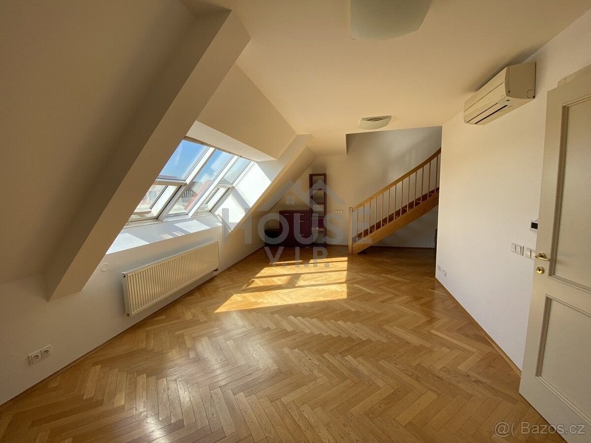 Pronájem byt 2+kk - Praha, 170 00, 70 m²