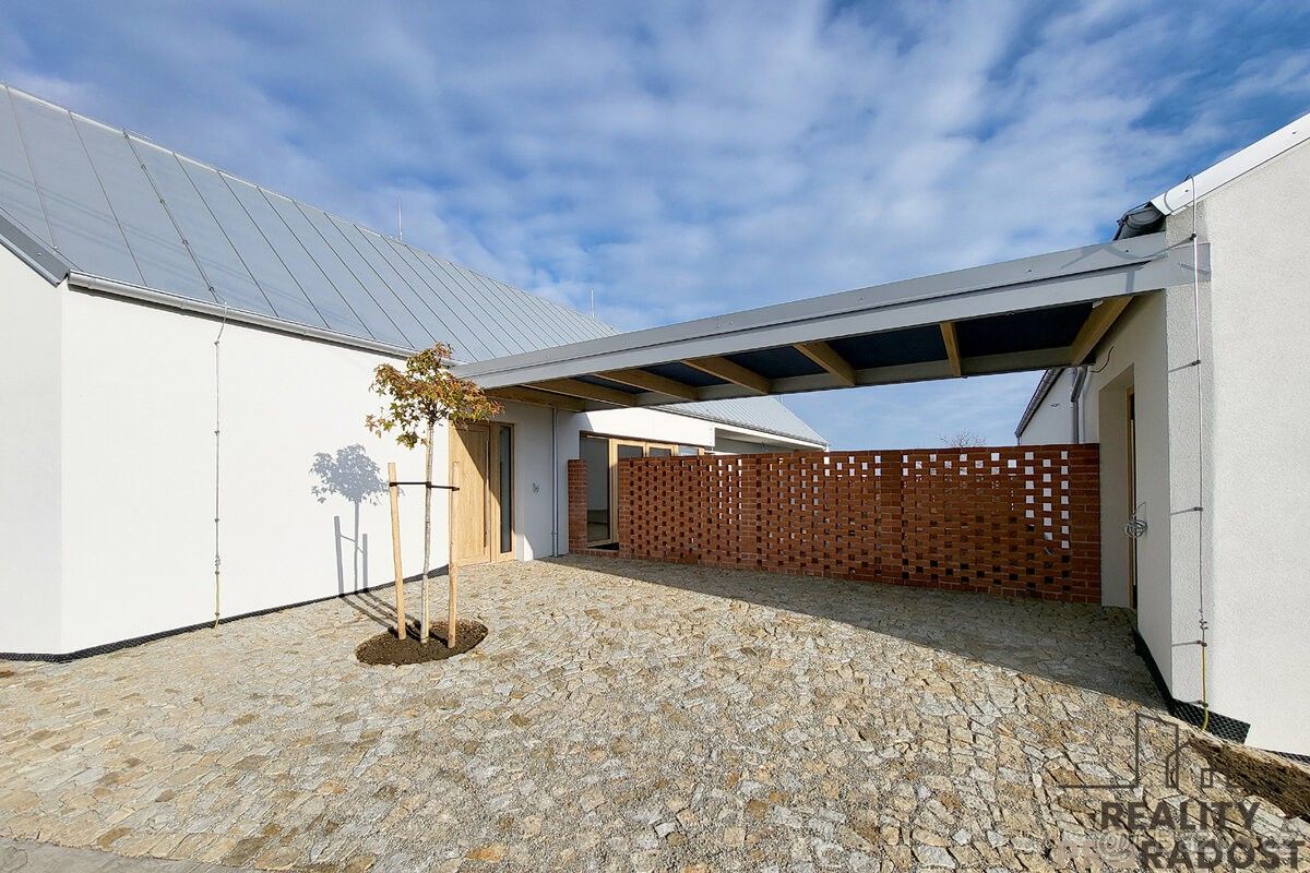 Ostatní, Miroslav, 671 72, 106 m²