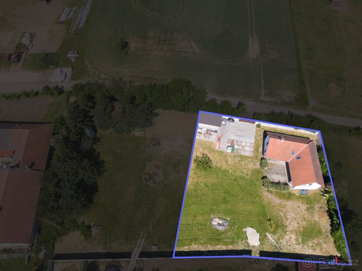 Pozemky pro bydlení, Sezemice, 533 04, 1 414 m²