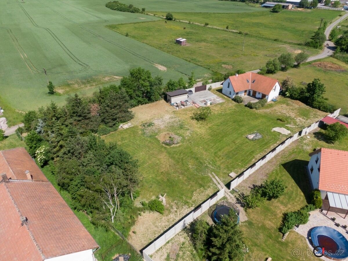 Prodej pozemek pro bydlení - Sezemice, 533 04, 1 575 m²