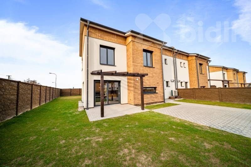 Ostatní, Na Rybníce, Hradec Králové, 139 m²