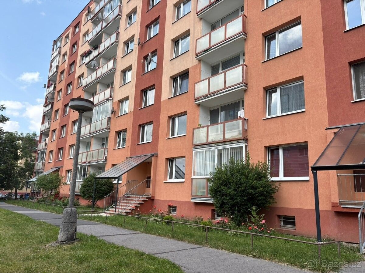 1+1, Chomutov, 430 03