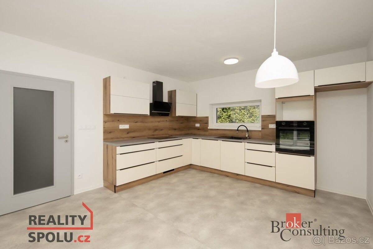 Prodej dům - Plzeň, 322 00, 130 m²