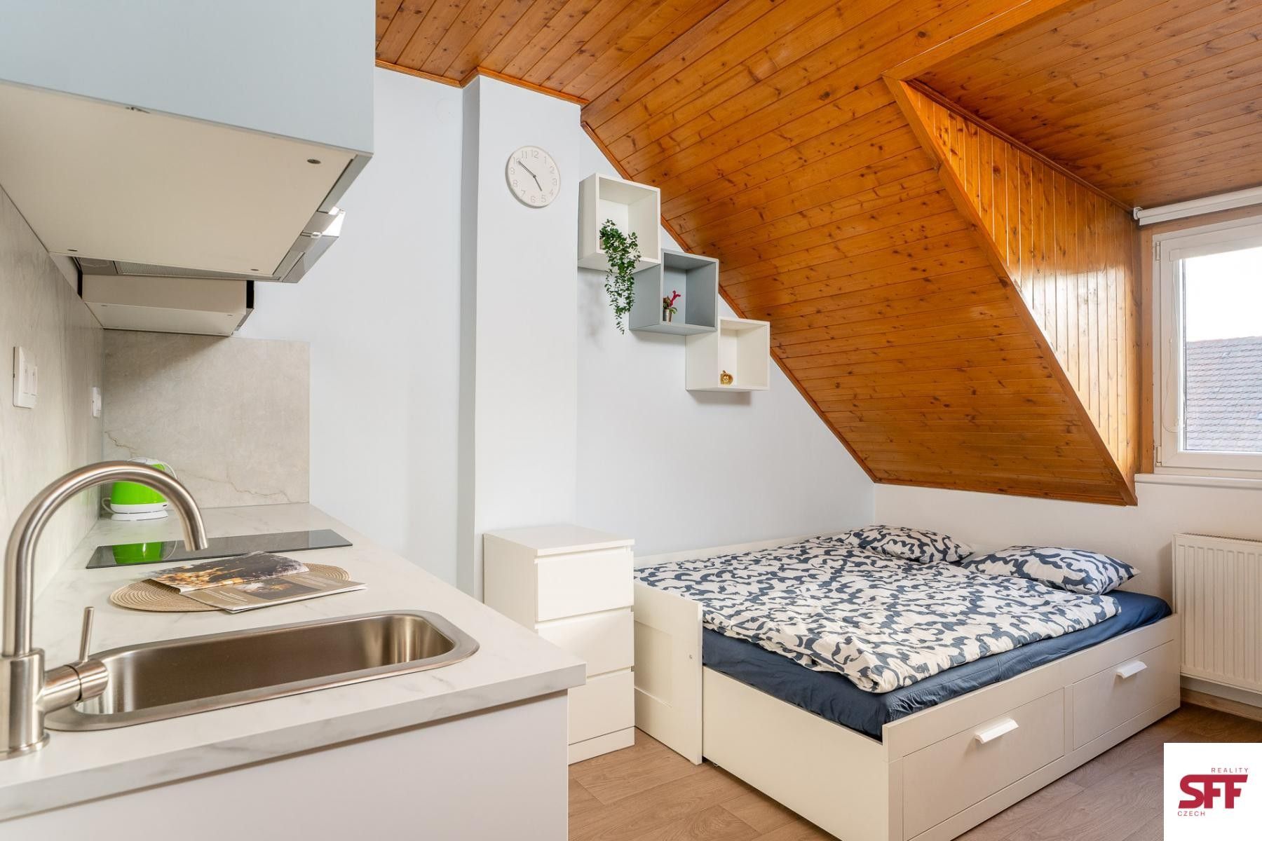 Pronájem byt 1+kk - Čerčanská, Praha, 20 m²