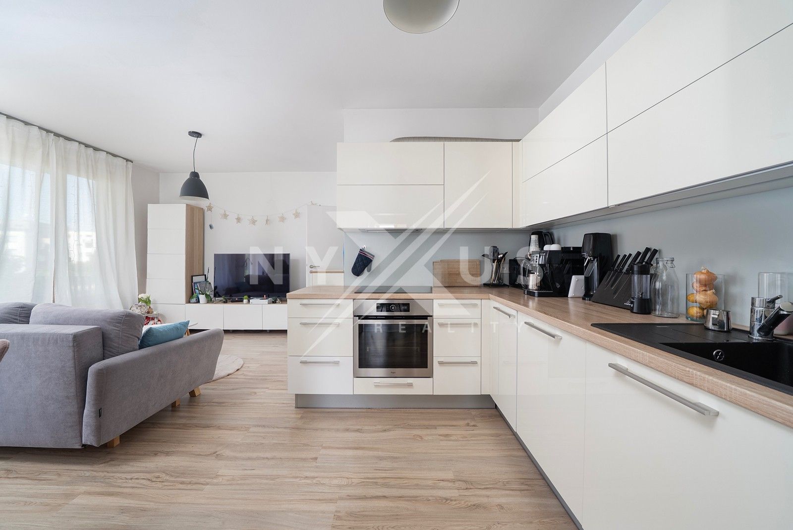 2+kk, Křivatcová, Praha, 48 m²