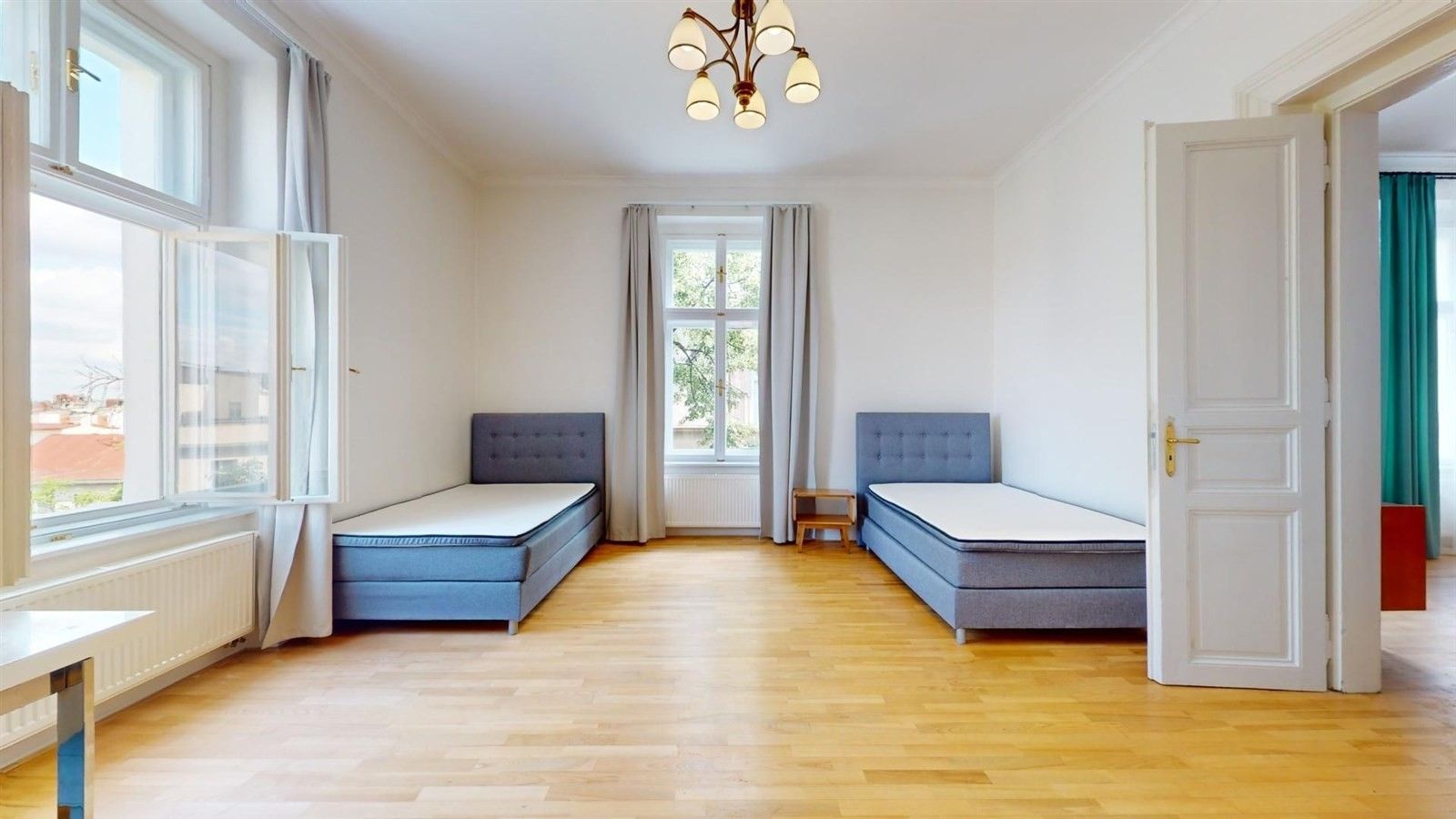 4+kk, Mezibranská, Praha, 111 m²