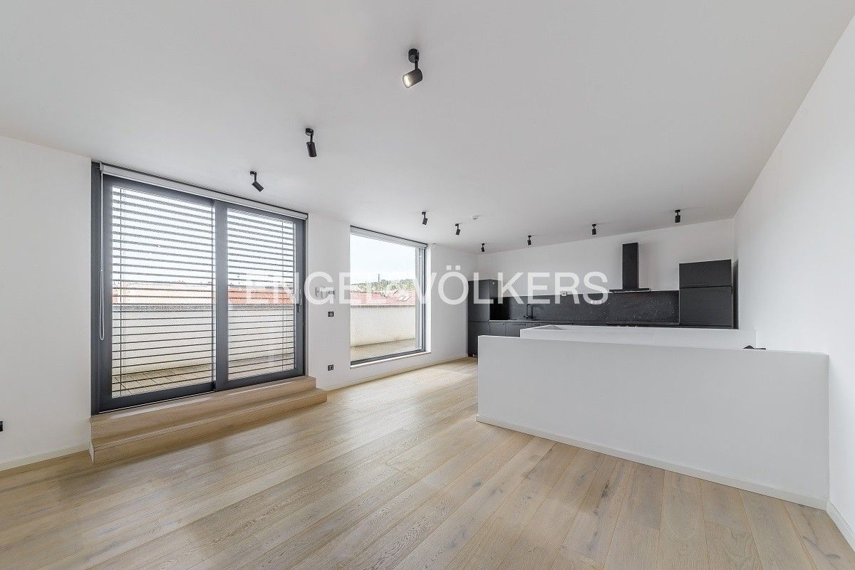 3+kk, Na bělidle, Praha, 91 m²