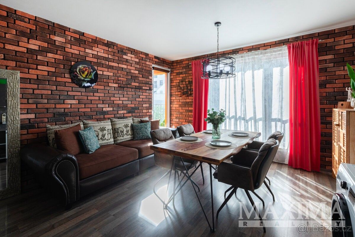 Prodej byt 2+kk - Praha, 100 00, 54 m²