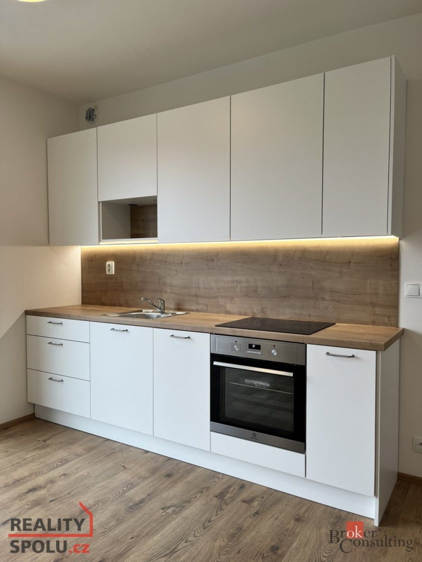 Pronájem byt 1+kk - Křenová,Trnitá,Brno, 32 m²