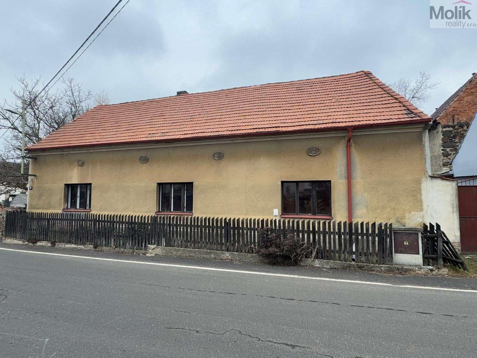 Rodinné domy, Razice, Hrobčice, 260 m²