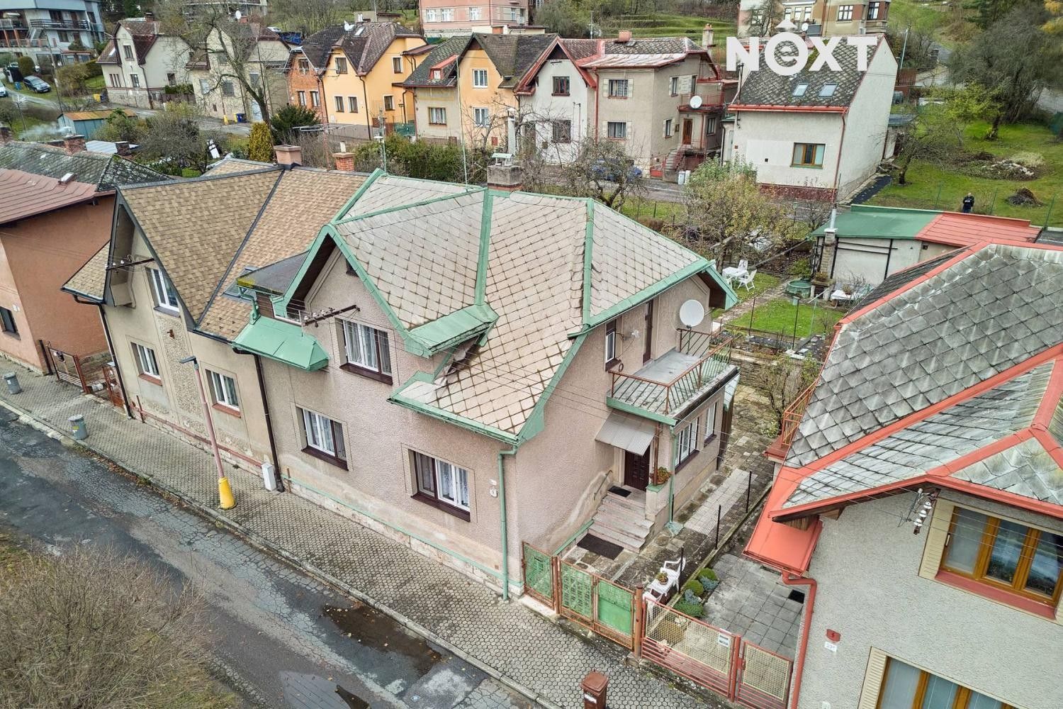 Prodej rodinný dům - Divadelní, Červený Kostelec, 160 m²