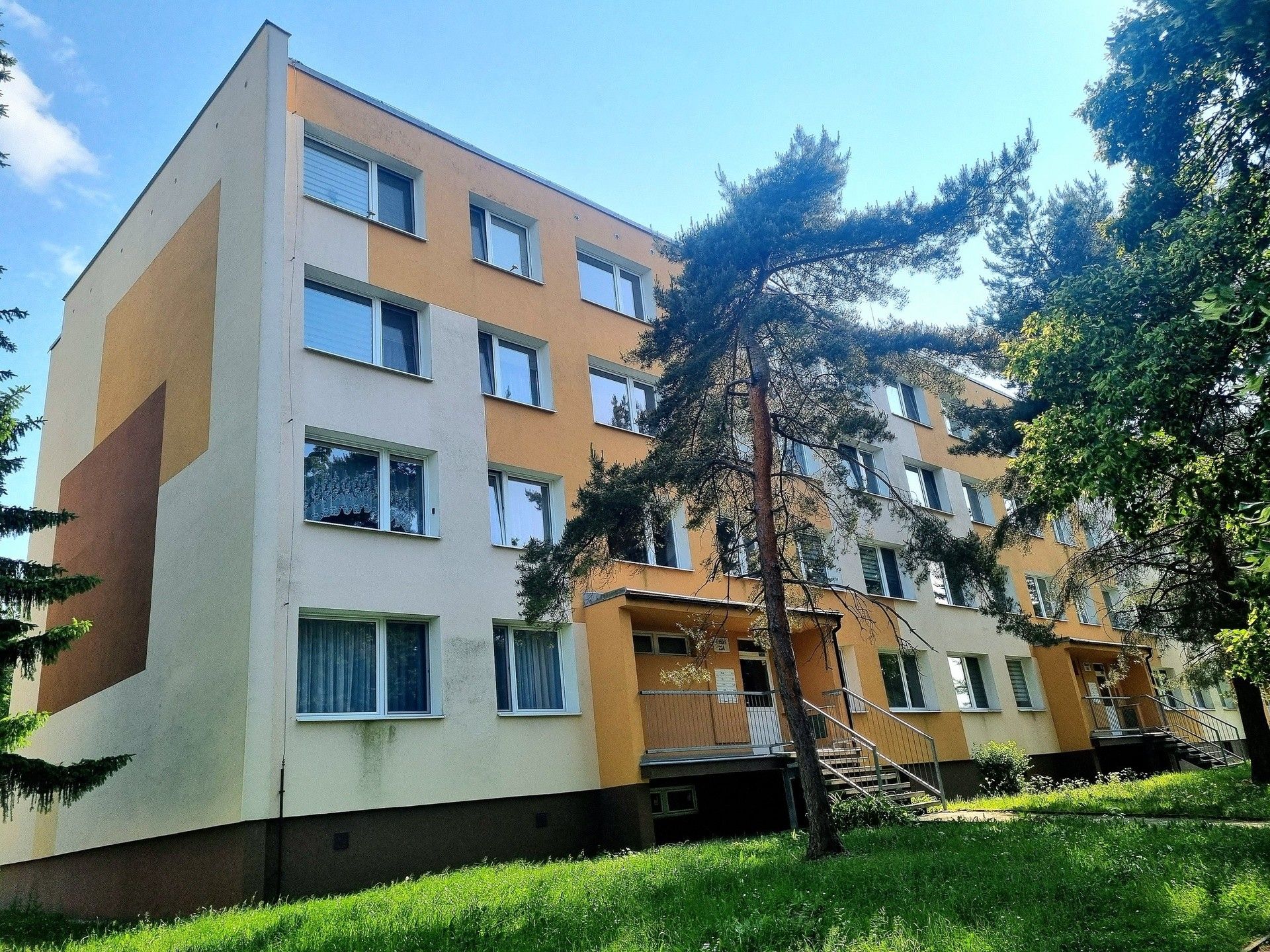1+1, Aléská, Bílina, 30 m²