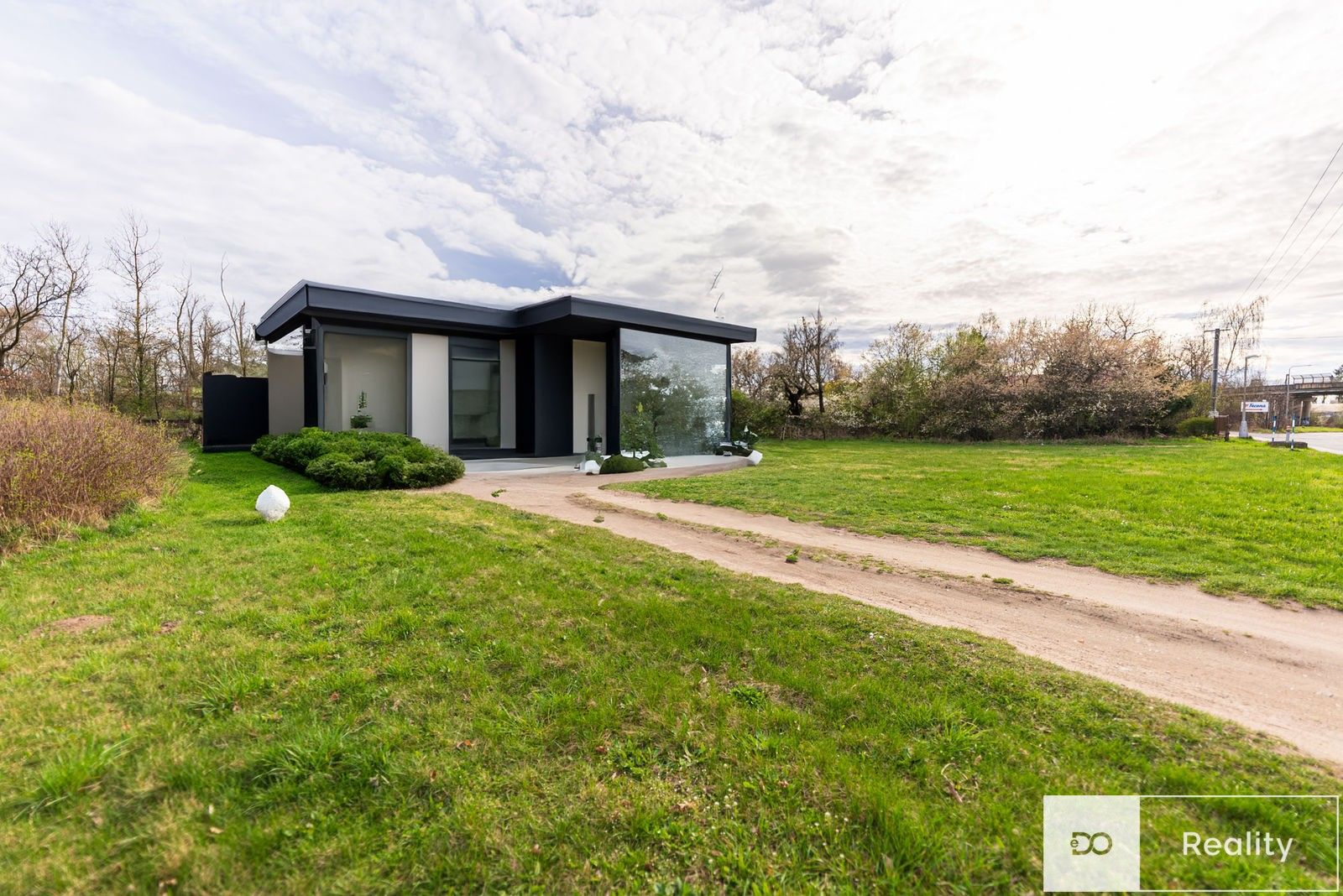 Prodej pozemek - Slezské Předměstí, Hradec Králové, 1 023 m²
