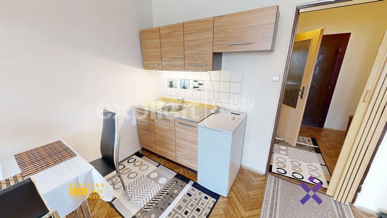 Pronájem byt 1+kk - J. Jabůrkové, Otrokovice, 30 m²