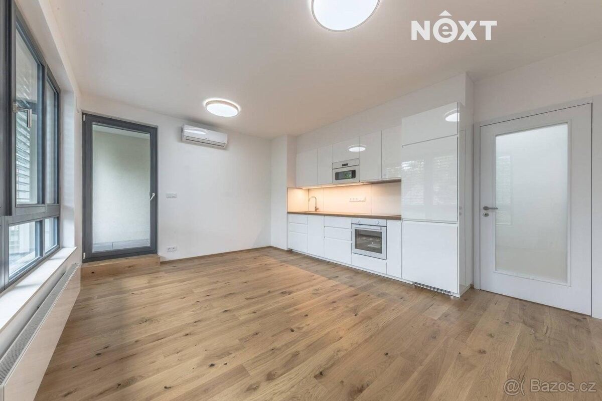 Pronájem byt 2+kk - Praha, 140 00, 48 m²