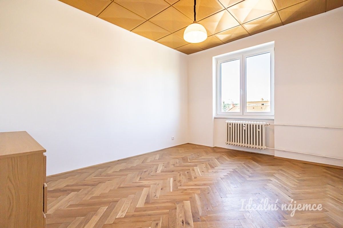2+1, Mochovská, Praha, 54 m²