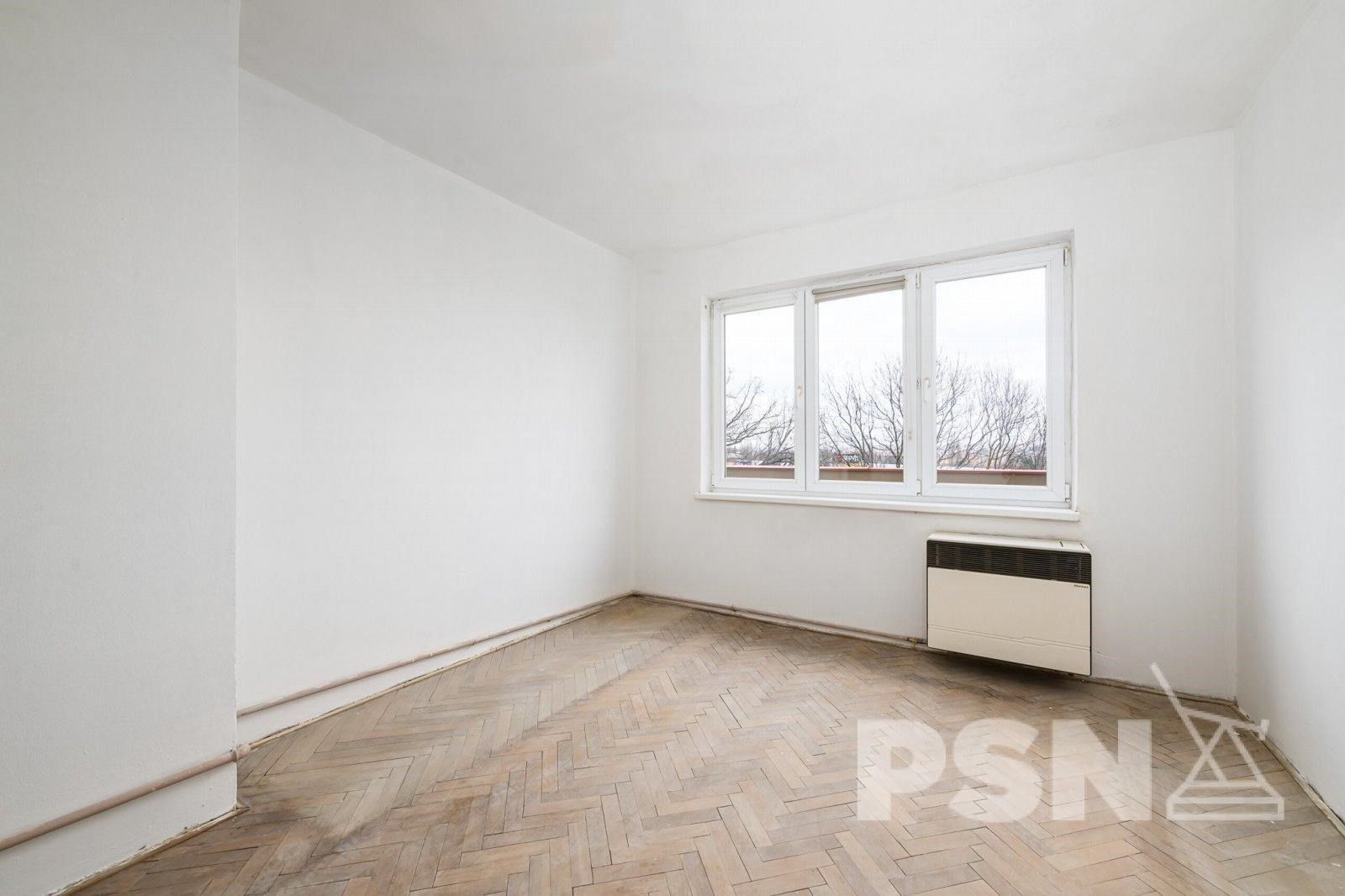 2+kk, Hanusova, Praha, 35 m²