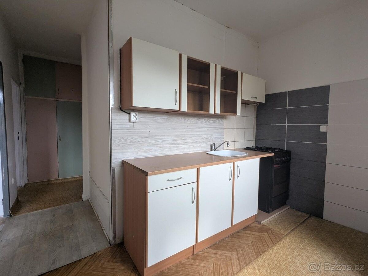 2+1, Most, 434 01, 56 m²