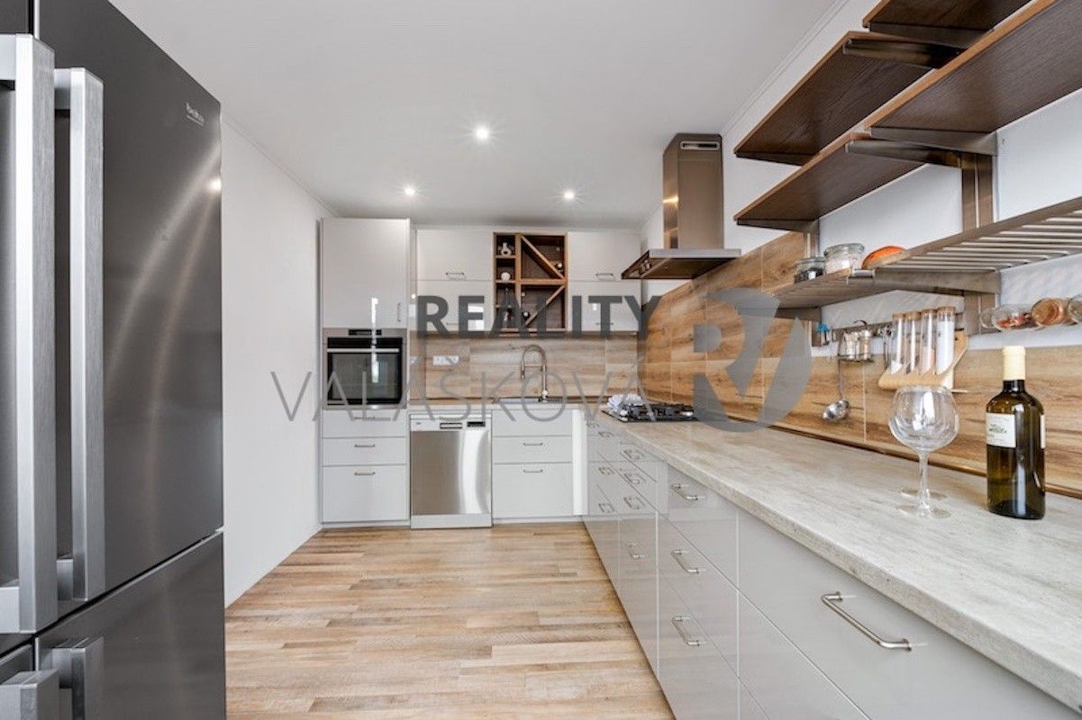 3+1, Bítovská, Praha, 70 m²