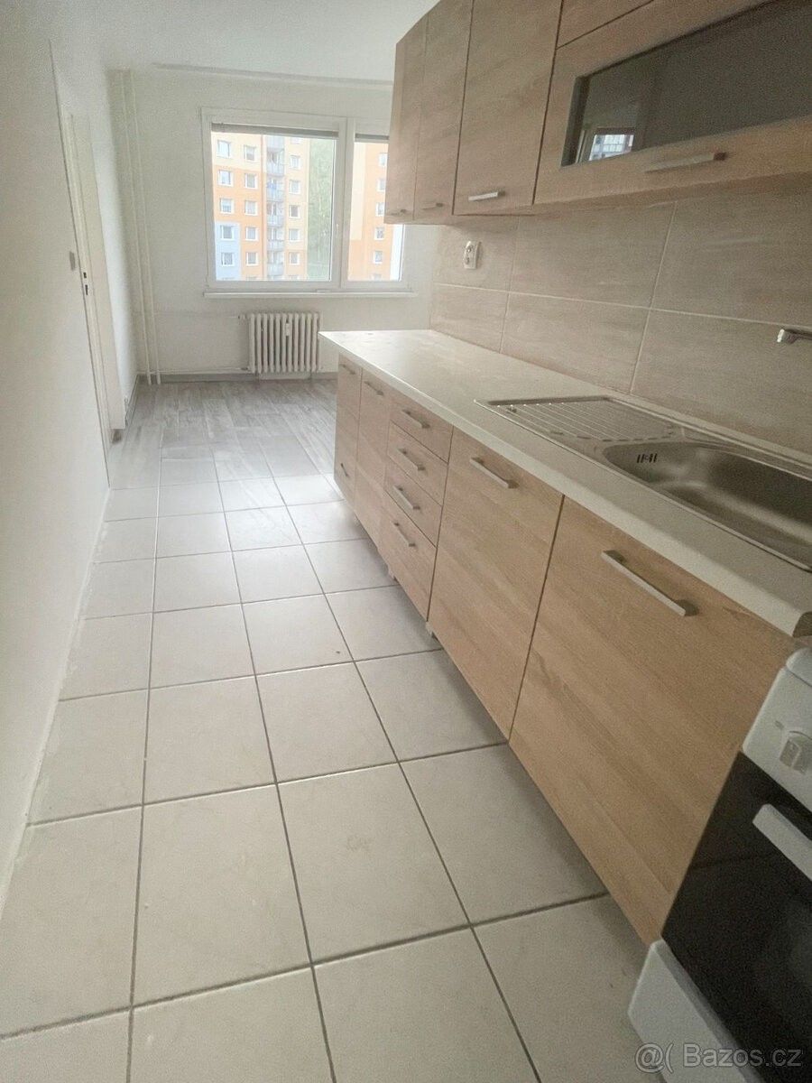 3+1, Chomutov, 430 04