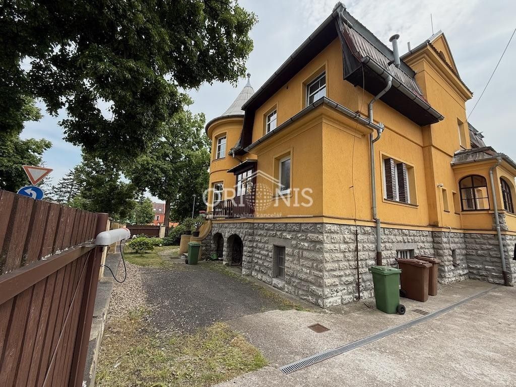 4+1, Škroupova, Chomutov, 80 m²