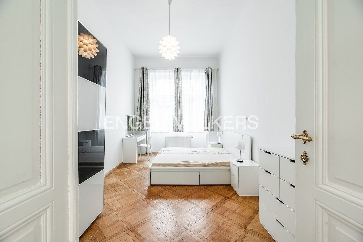 2+kk, Vinohradská, Praha, 55 m²