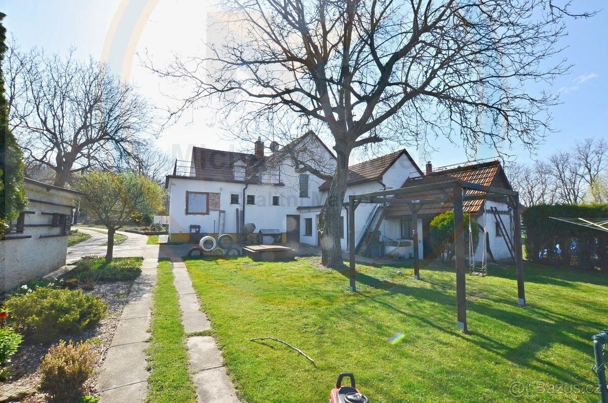 Ostatní, Velvary, 273 24, 826 m²