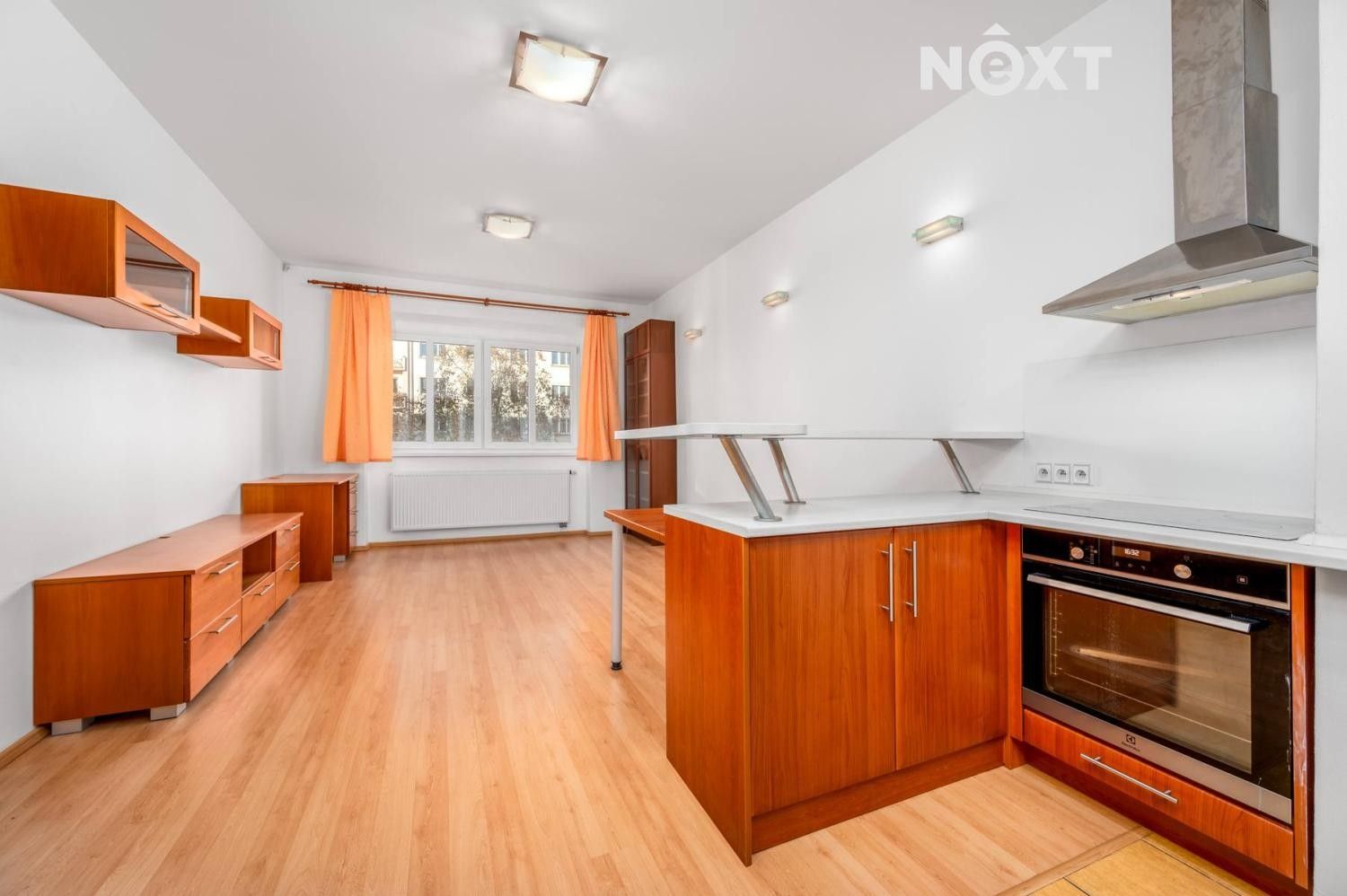 Prodej byt 2+kk - Koněvova, Praha, 45 m²