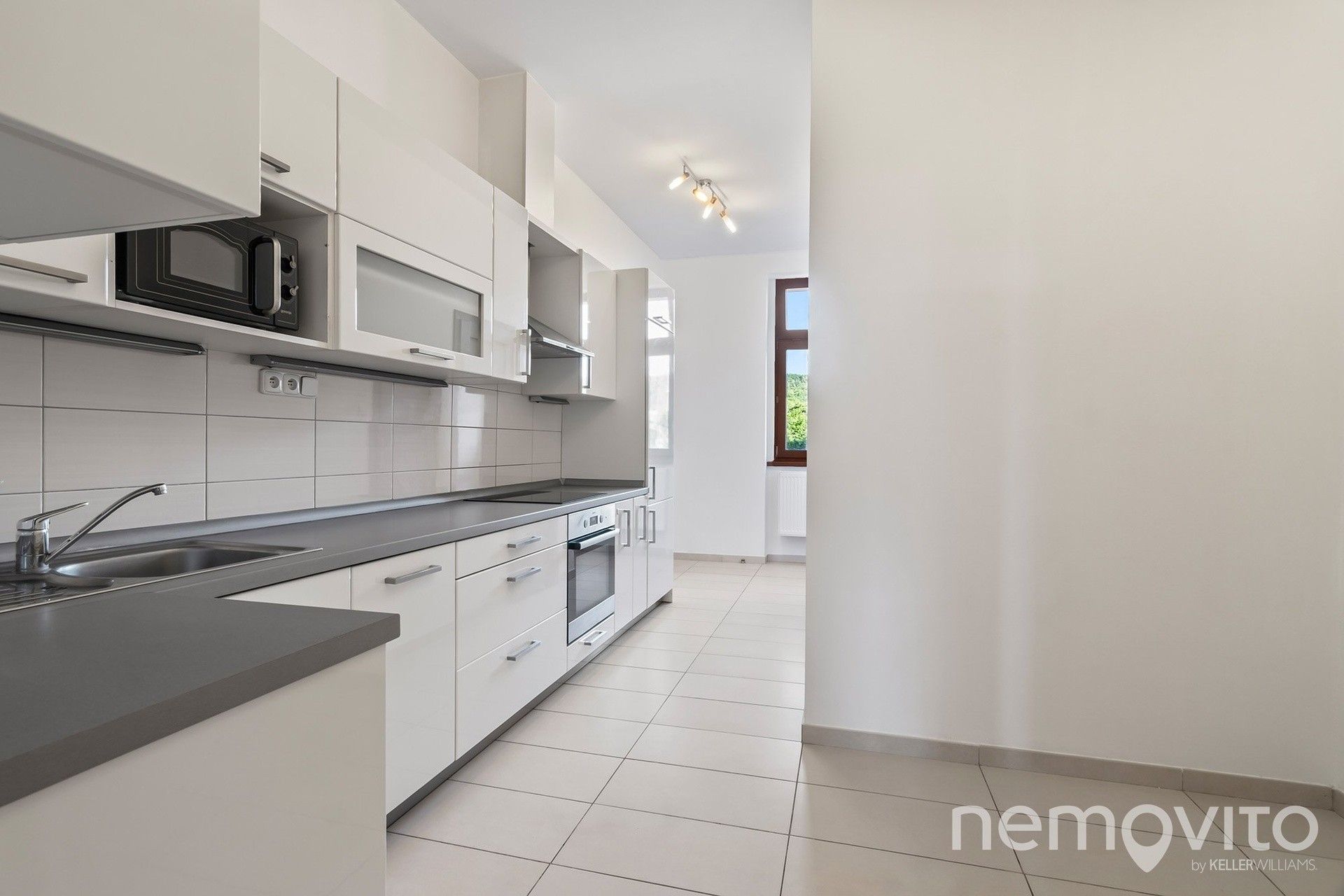 1+1, Sokolovská, Praha, 38 m²