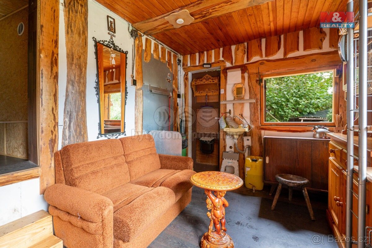 Zahrady, Úštěk, 411 45, 325 m²