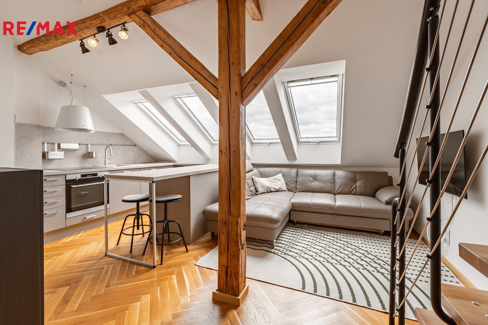 1+kk, Petřínská, Praha, 32 m²