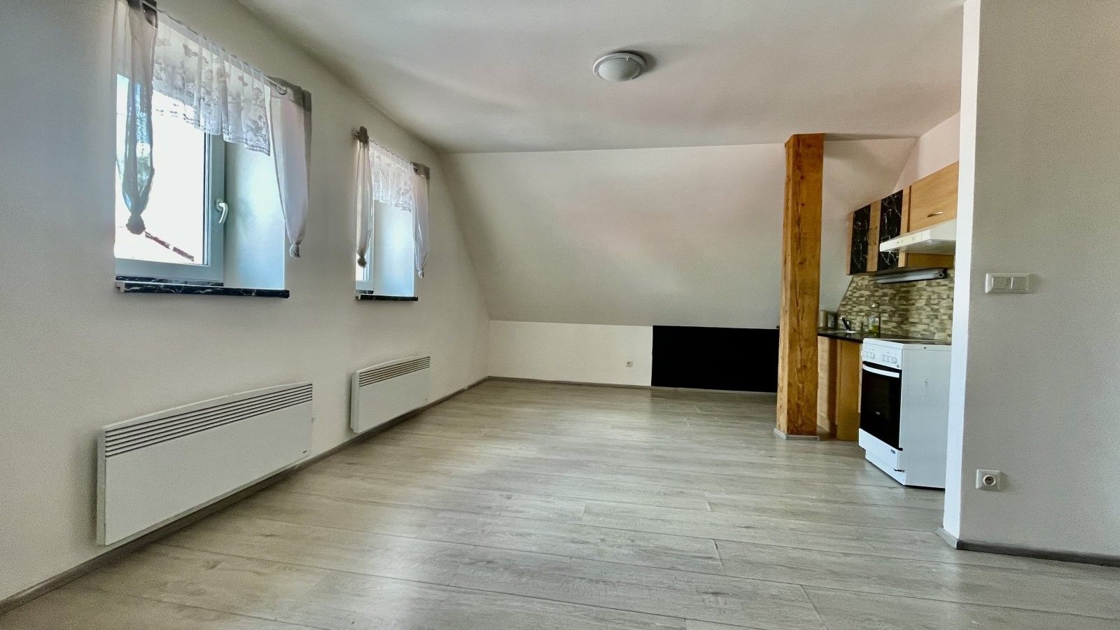 Pronájem byt 2+kk - Brněnská, Staré Město, 48 m²
