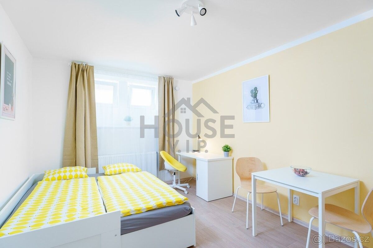 Prodej byt 1+kk - Praha, 140 00, 26 m²