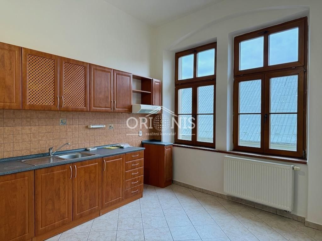 2+1, Revoluční, Chomutov, 62 m²