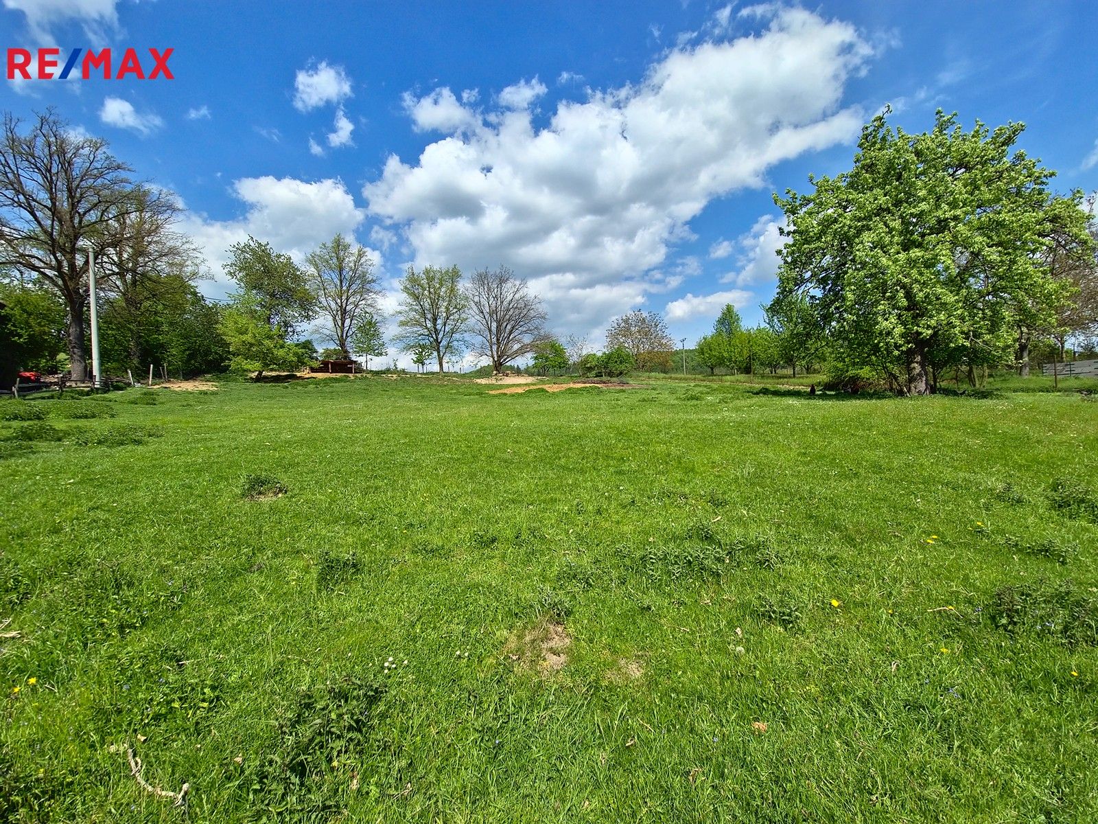 Pozemky pro bydlení, Bělotín, 885 m²