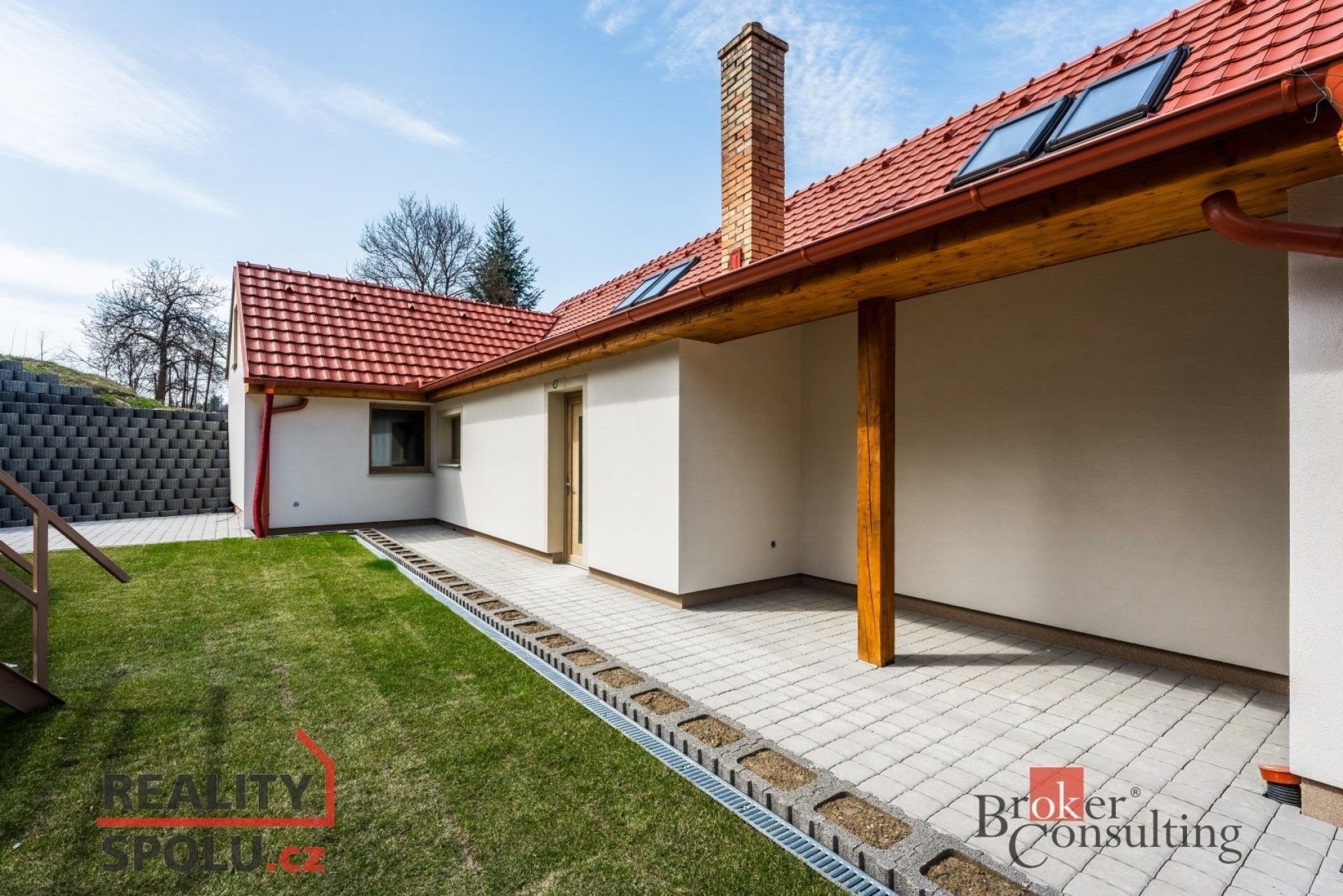 Prodej rodinný dům - Ostrov u Macochy, 155 m²