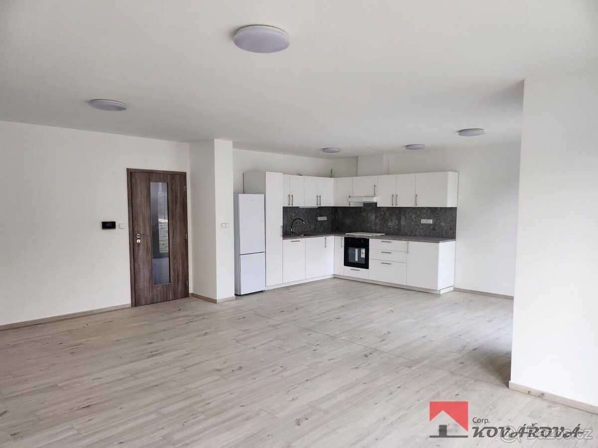 Ostatní, Mělník, 276 01, 520 m²