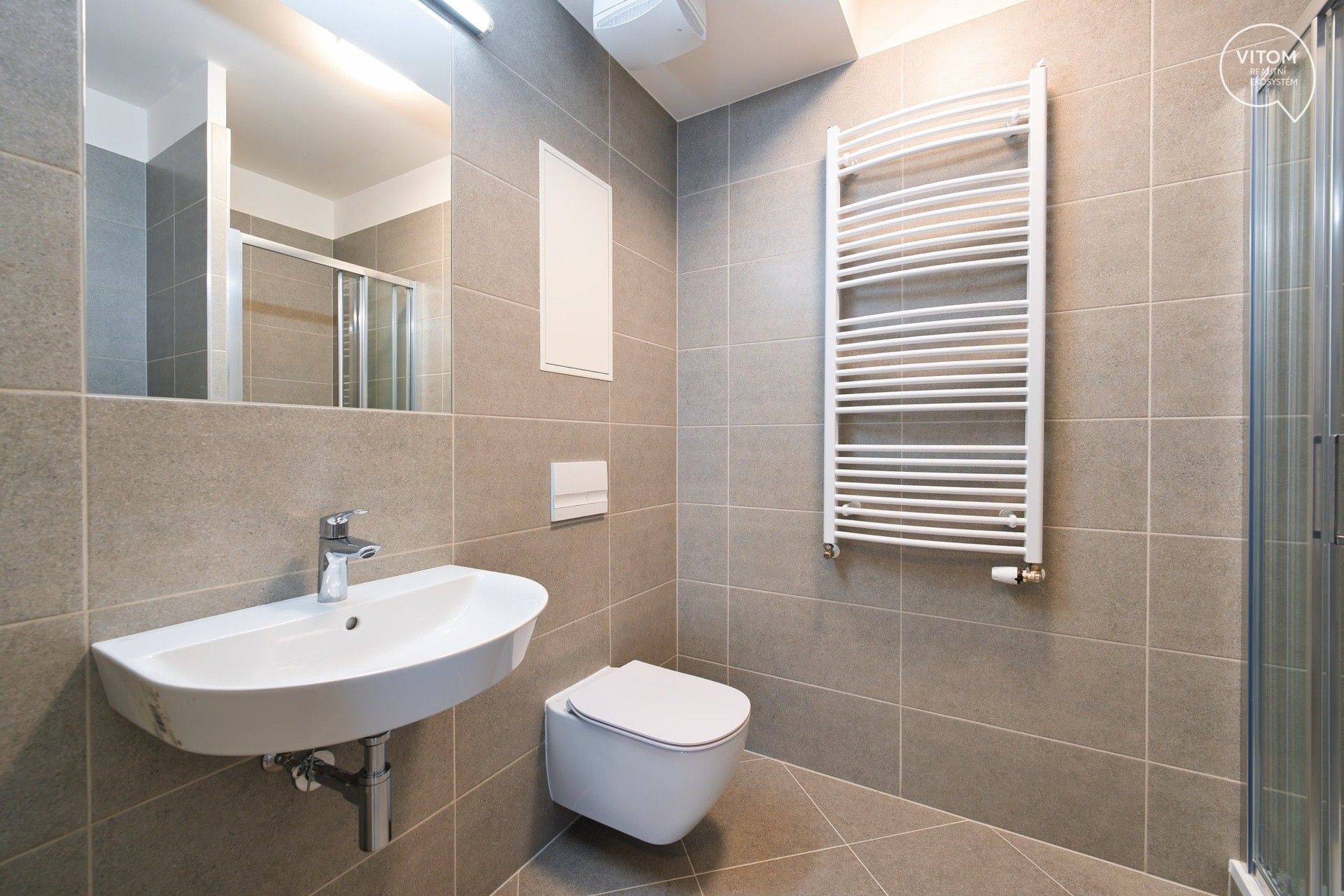 Pronájem byt 1+kk - Kardausova, Praha, 30 m²