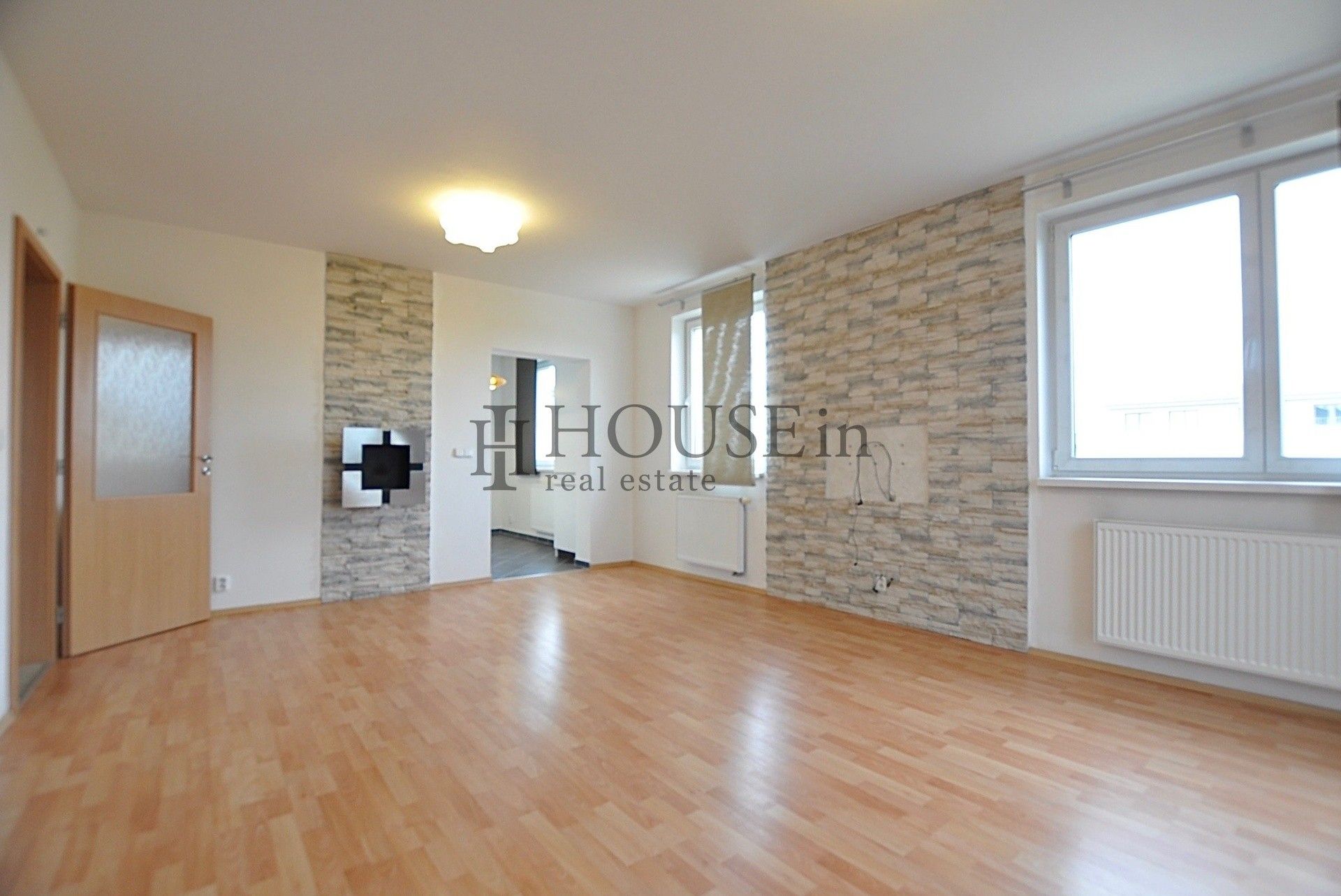 Pronájem byt 2+1 - T. G. Masaryka, Horoměřice, 57 m²